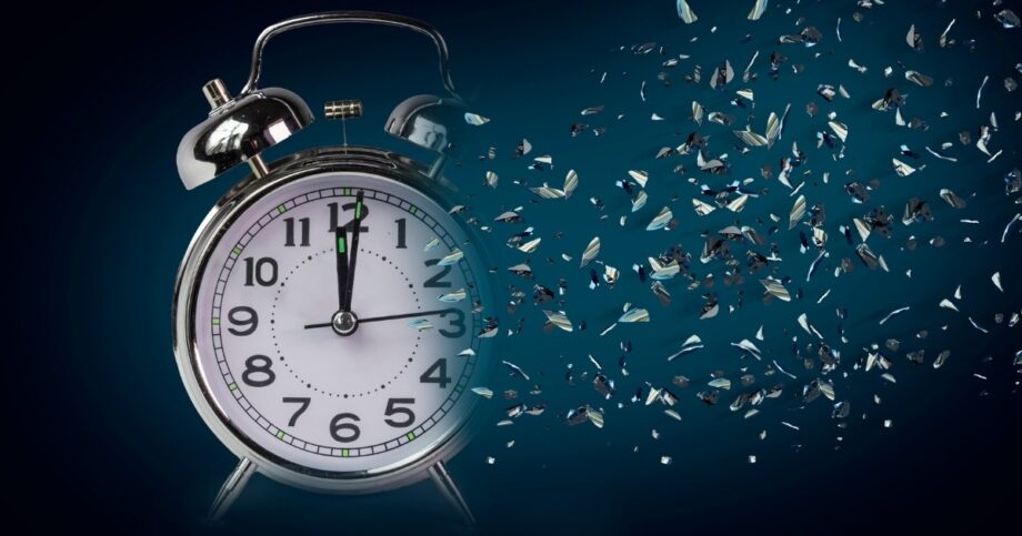 Timing Clock-Future Indefinite Tense